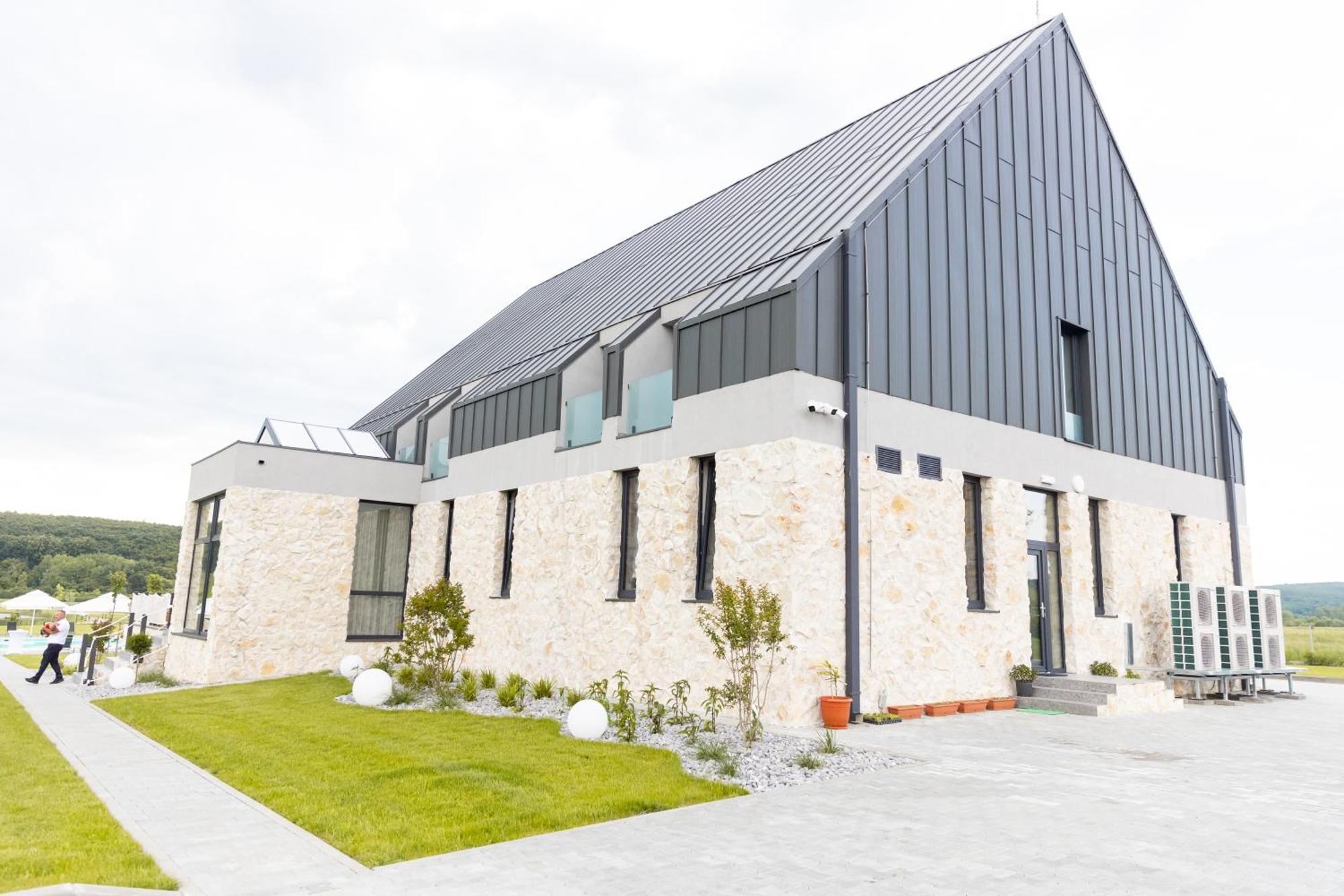 فندق Complex Acom Băile Felix المظهر الخارجي الصورة